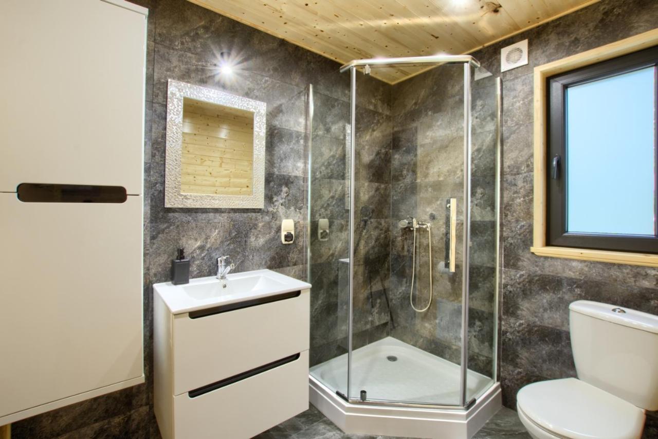 Kolorowe Domki Rewal, 200M Do Plazy, Morza Uwielbiany Przez Rodziny Z Dziecmi Exterior foto